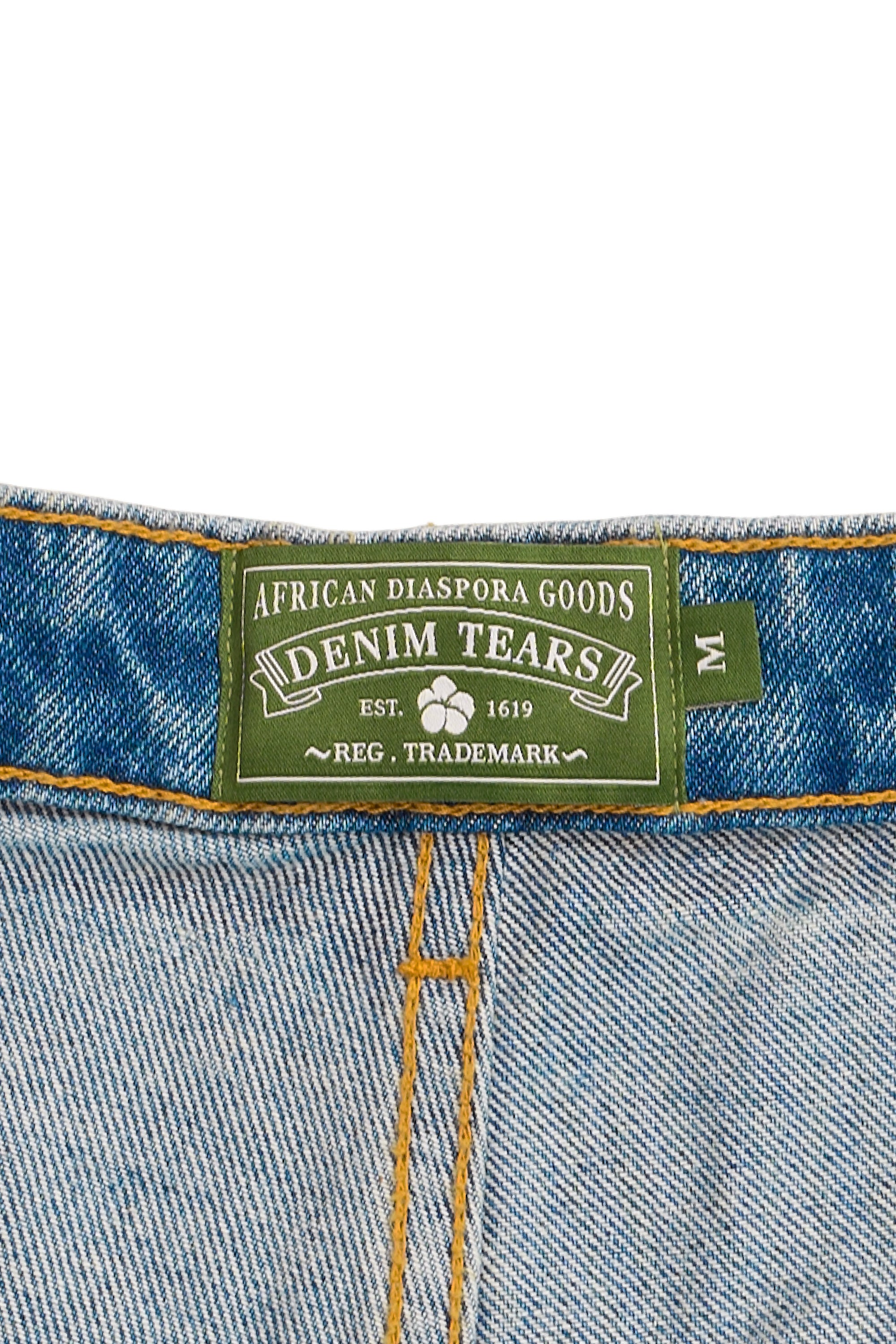 Laser Wreath Denim Shorts Light Wash