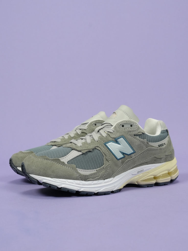 New Balance	2002R Protection Pack Mirage Grey