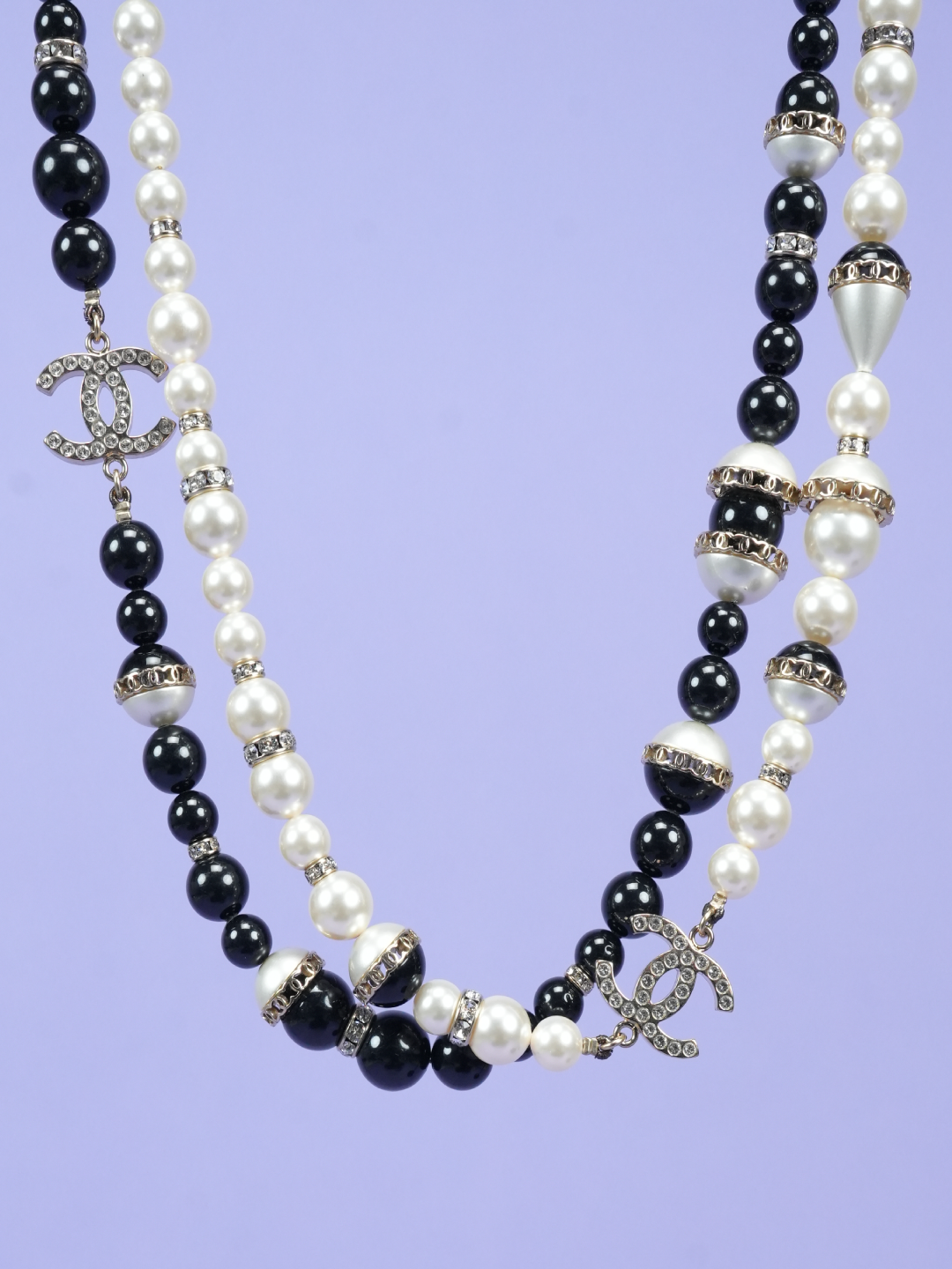 Chanel Pearl Chain Dual Color Necklace Black/White