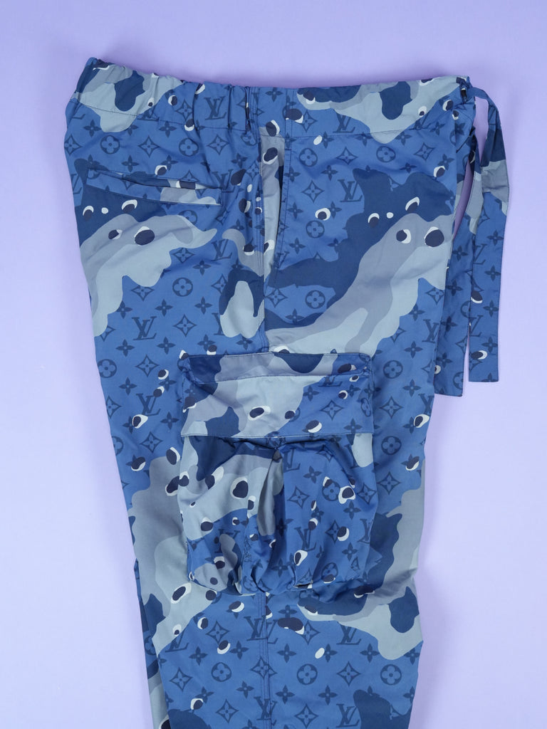 Louis Vuitton	Monogram Camo Cargo Pants Blue