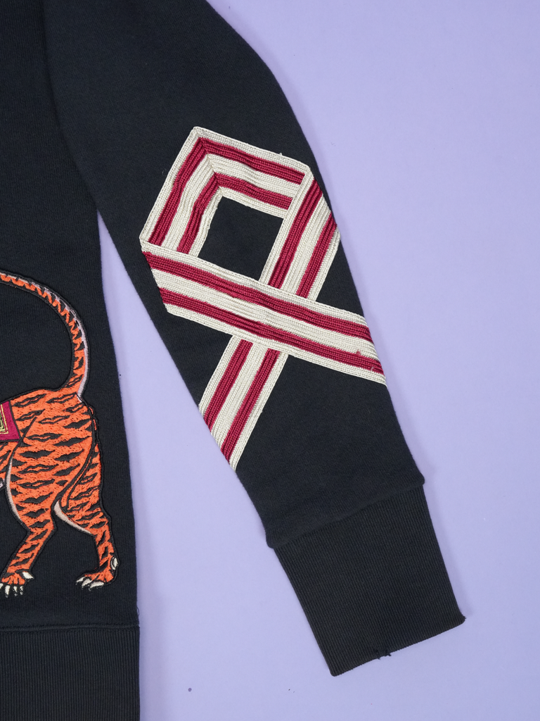 Gucci Two Tiger Graphic Embroidered hoodie Black