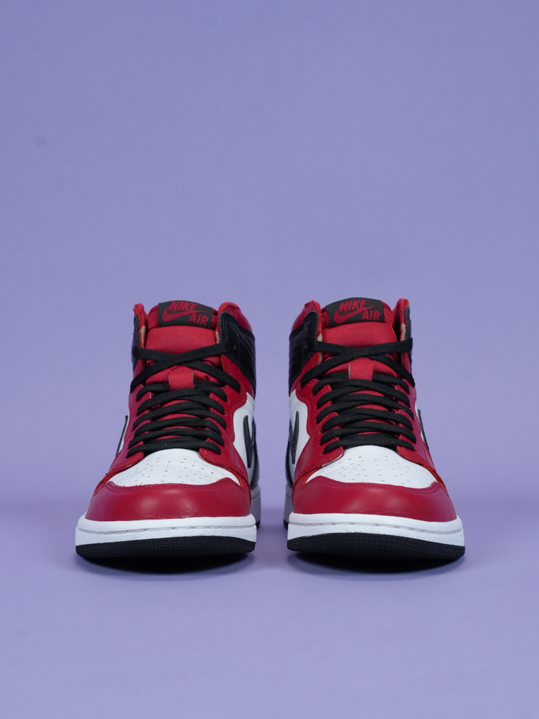 Jordan 1 Retro High Satin Snake Chicago