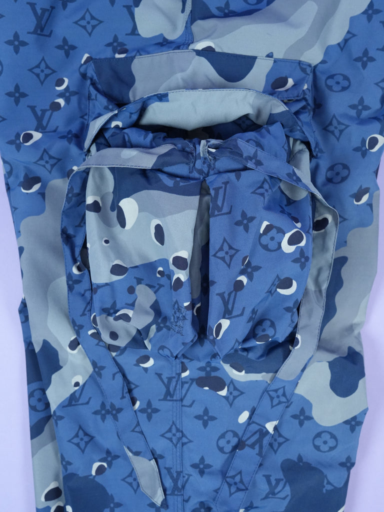 Louis Vuitton	Monogram Camo Cargo Pants Blue