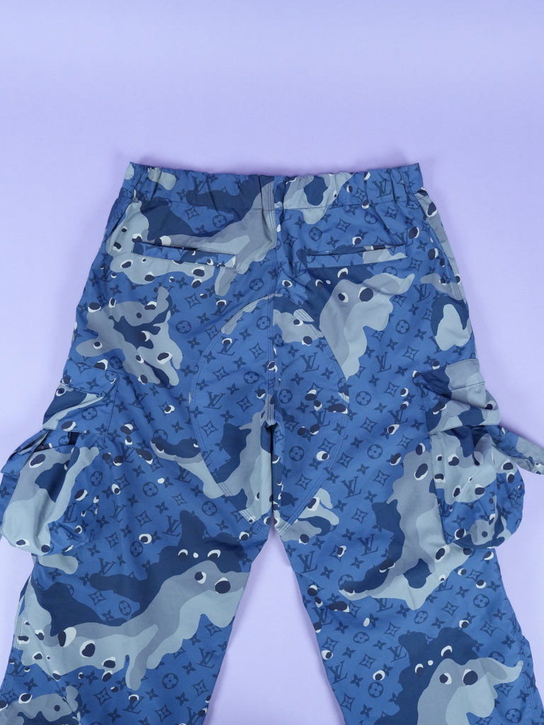 Louis Vuitton	Monogram Camo Cargo Pants Blue